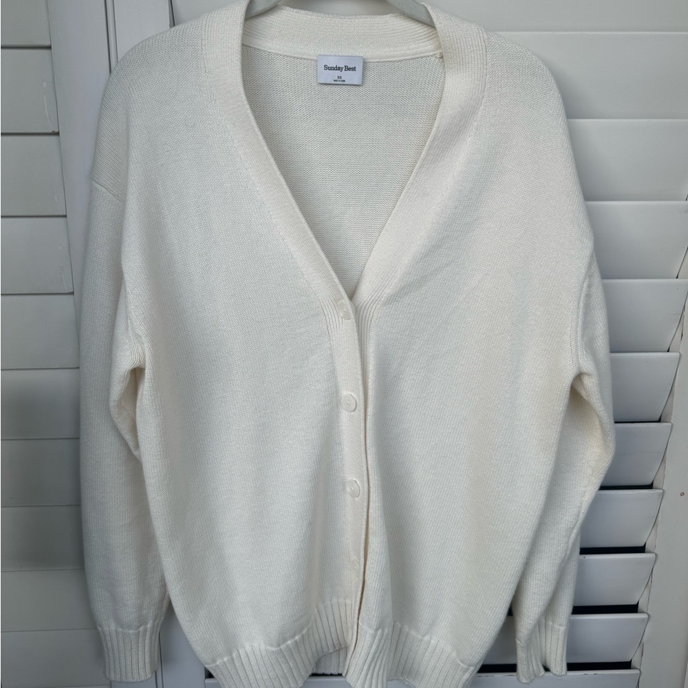 Aritzia Sunday Best Cream Button-Front V-Neck Cardigan